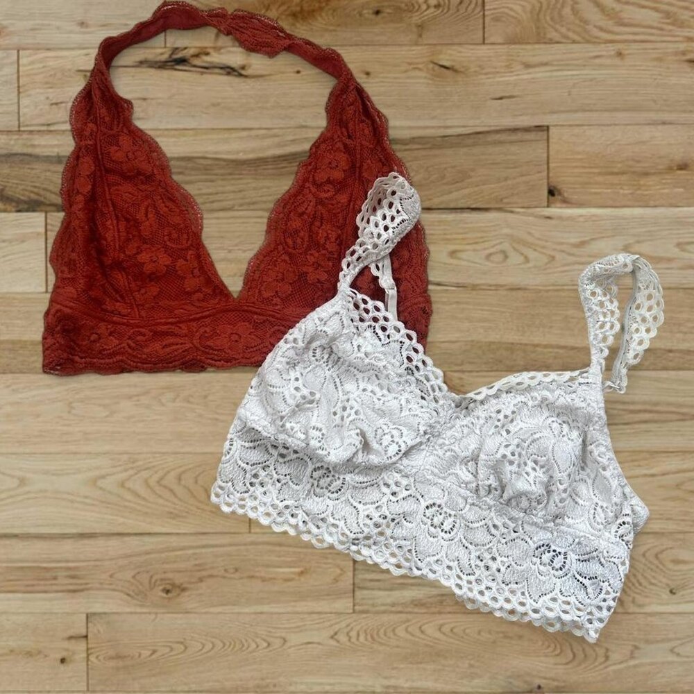 FINAL CHANCE BUNDLE SALE ⭐️  Set of 2 lace bralettes Urban outfitters